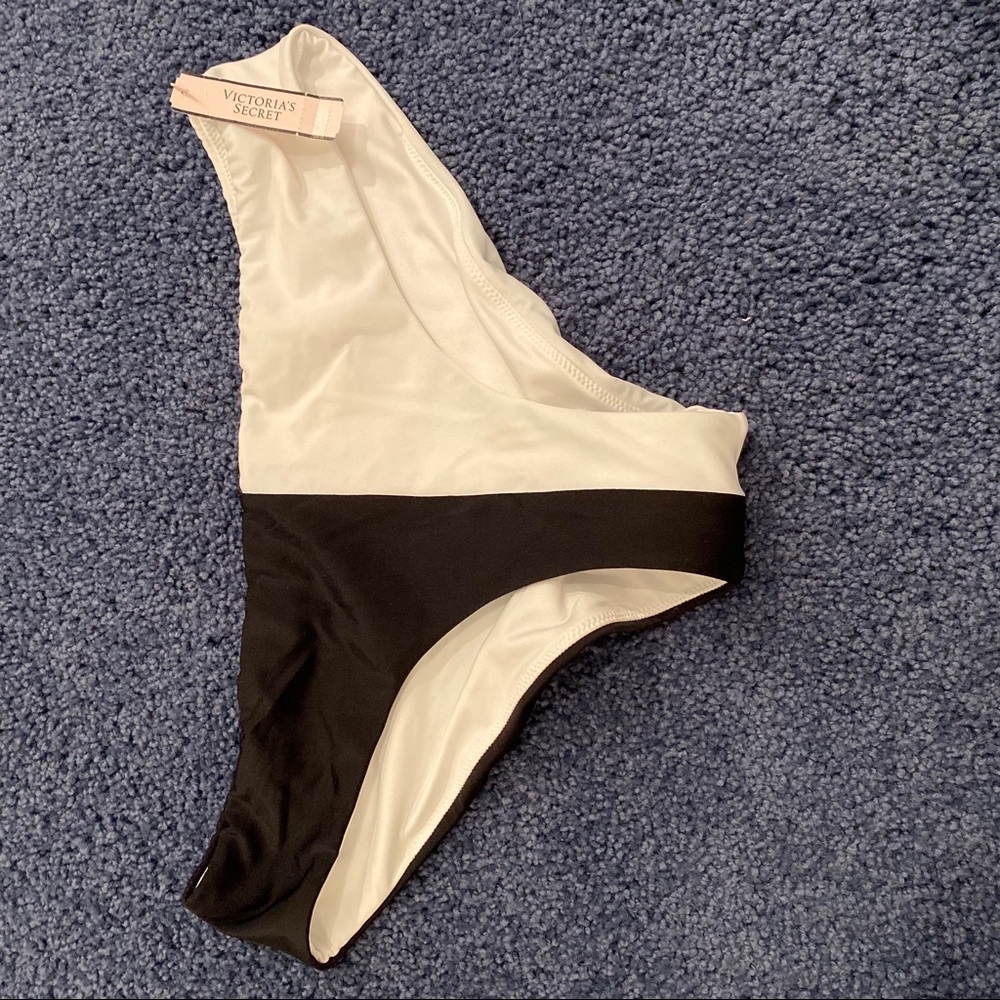 NWT Victoria’s Secret Bikini Bottoms